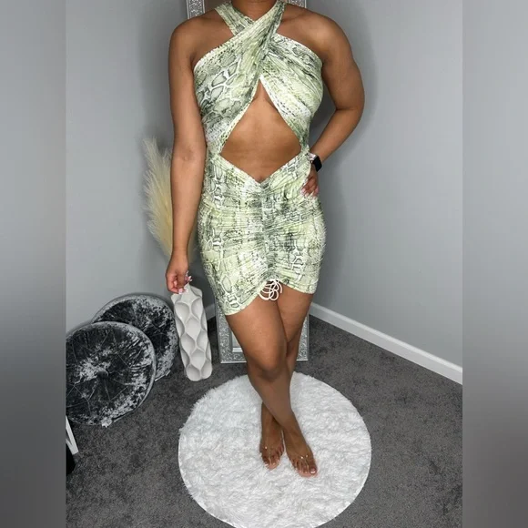 Shein Dresses | Green Snake Skin Body-Con Dress | Color: Green | Size: 6 | Try_Keeey's Closet